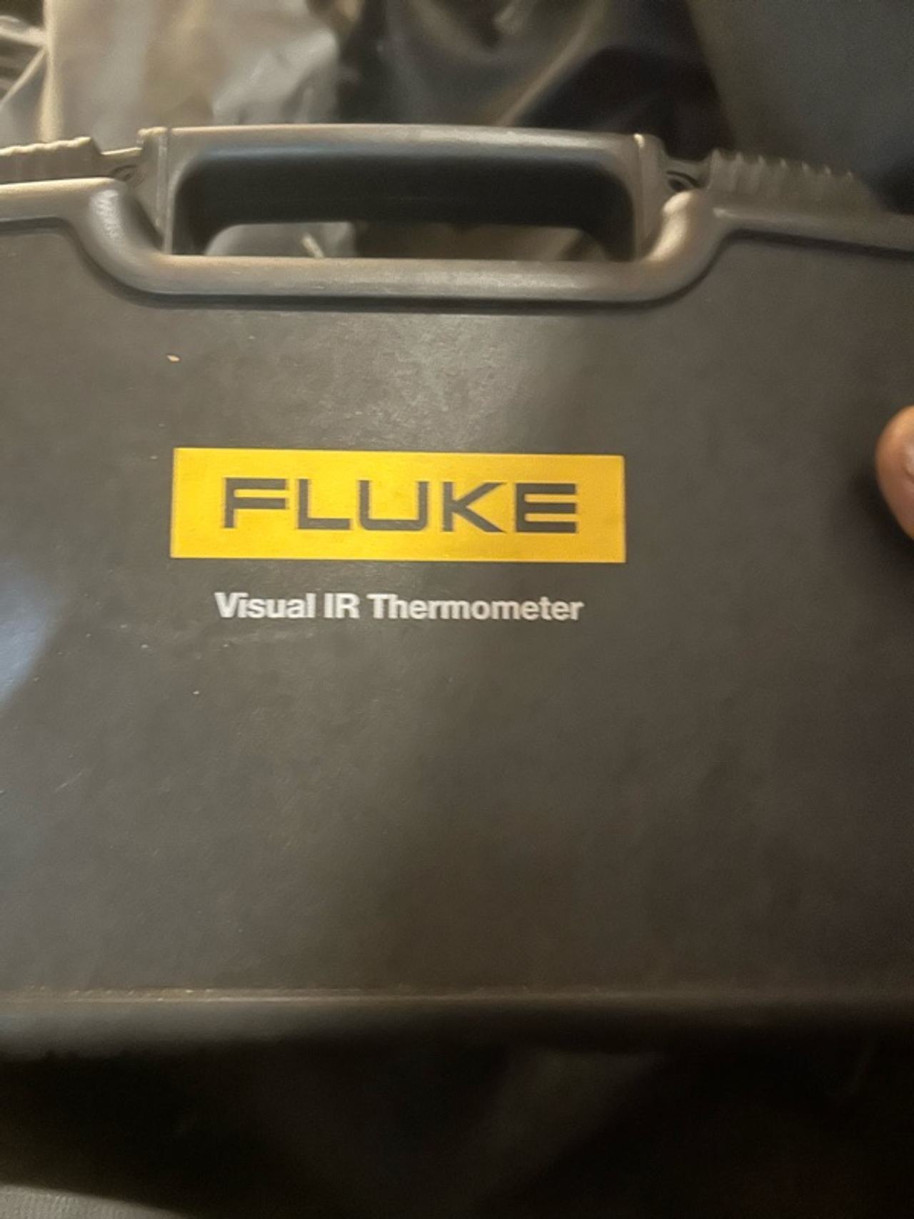Fluke VT04 Visual Infrared Thermometer