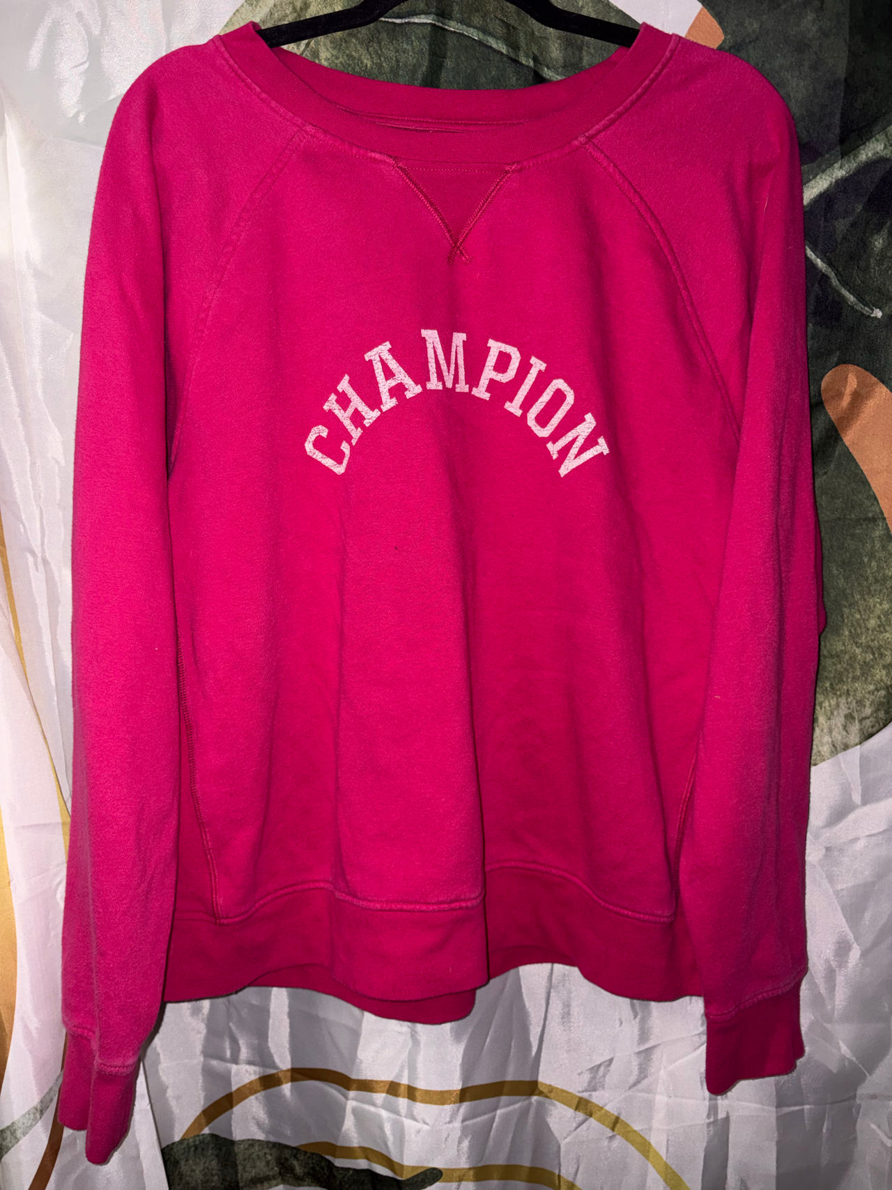 Champion Women's Powerblend Graphic Crewneck Sweatshirt XL