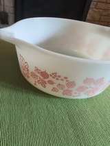 PYREX Gooseberry Pink Cinderella Mixing Bowl 472   1.5 pint - Image 4