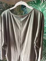 White House Black Market Women's Top - Image 4