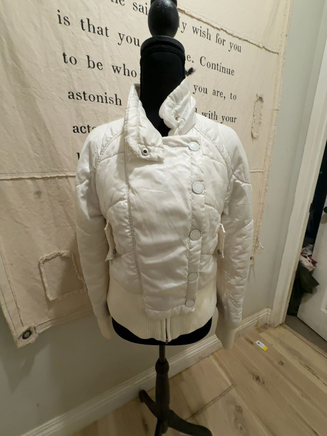 Armani Exchange White Puffer Jacket: Small