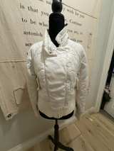 Armani Exchange White Puffer Jacket: Small - Image 1