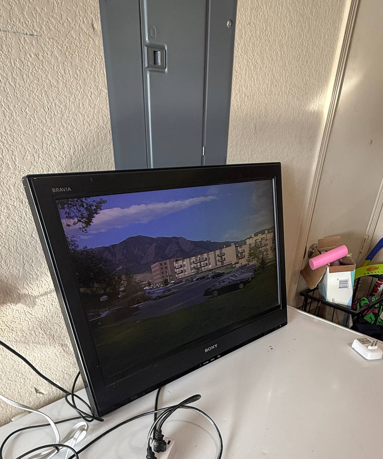 Sony Bravia 32" LCD TV