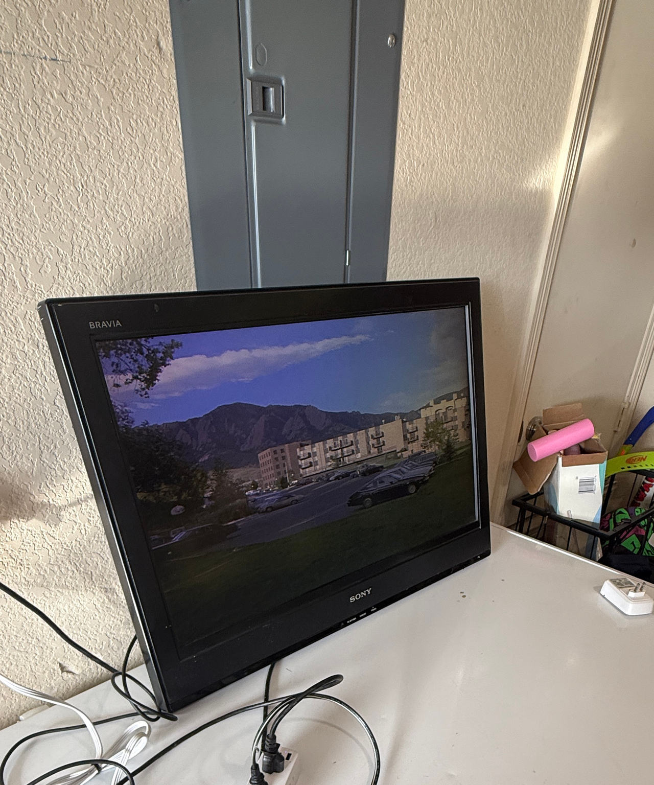 Sony Bravia 32" LCD TV