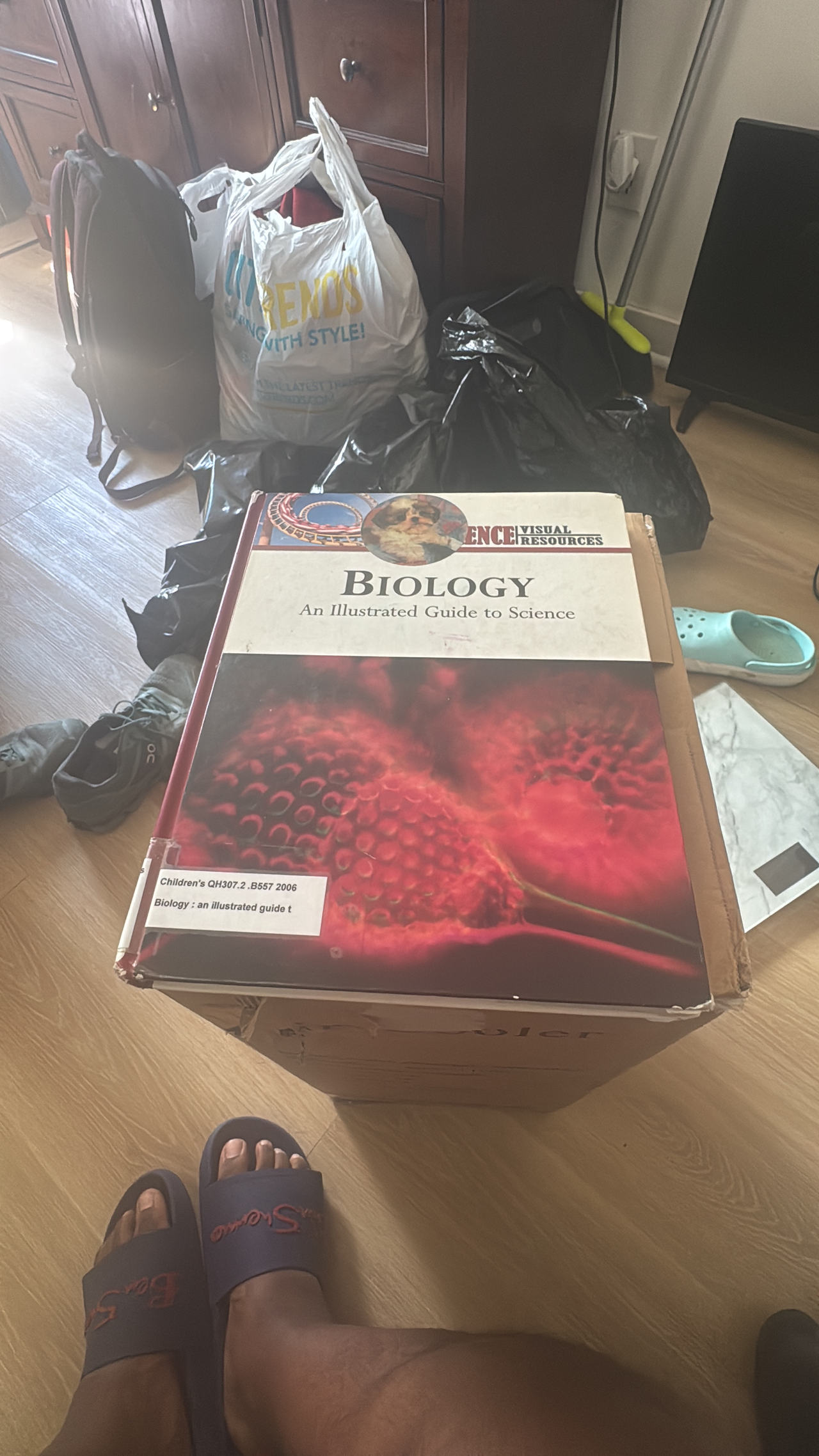 Biology: An Illustrated Guide to Science