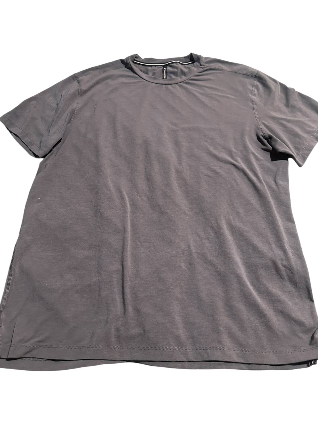 Ten Thousand Men's Core Tee Size Large