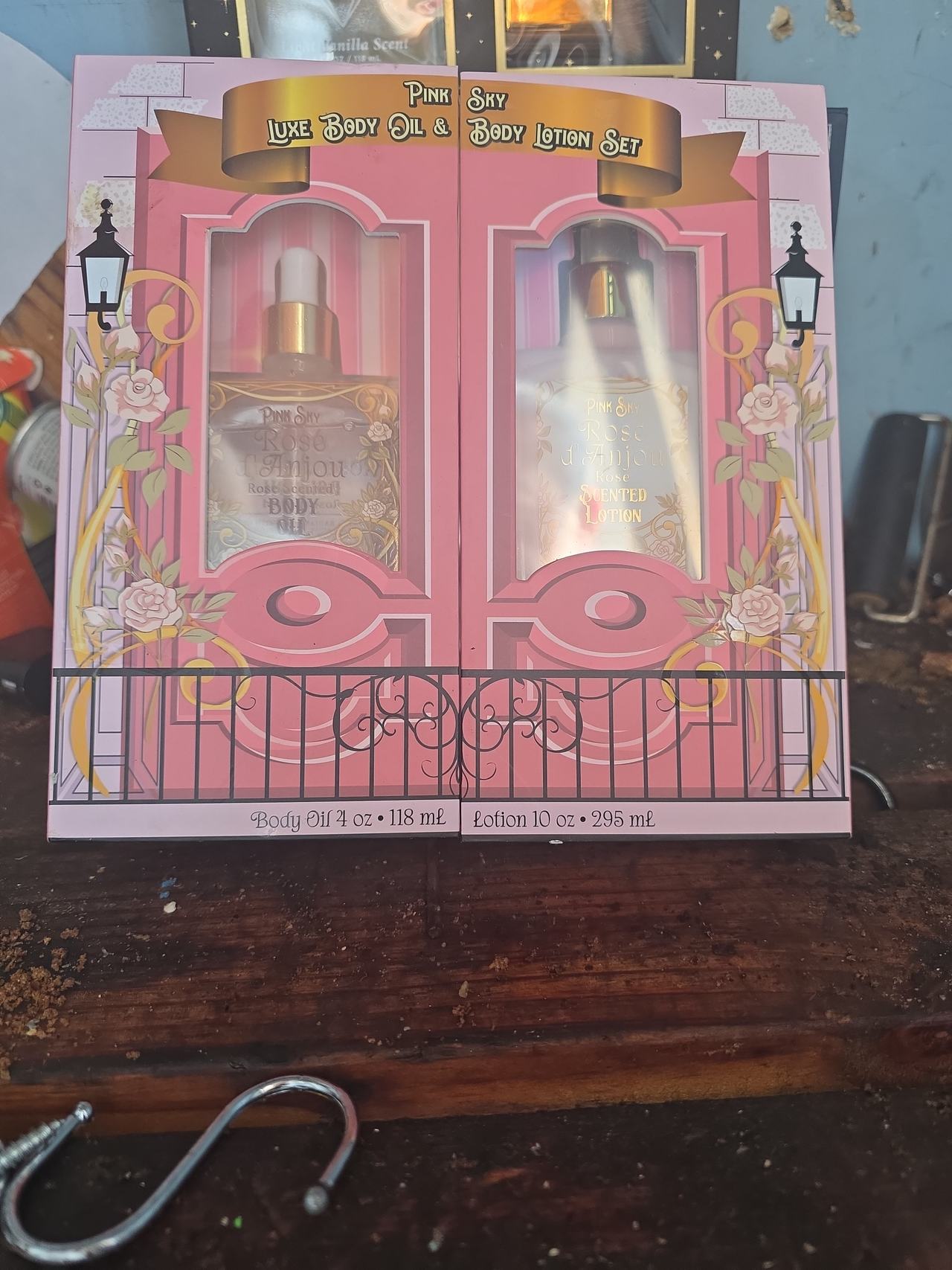 Pink Sky Luxe Body Oil & Body Lotion Set Rose d'Anjou