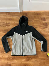 Nike Tech Fleece Full-Zip Hoodie Size Medium Men - Image 1