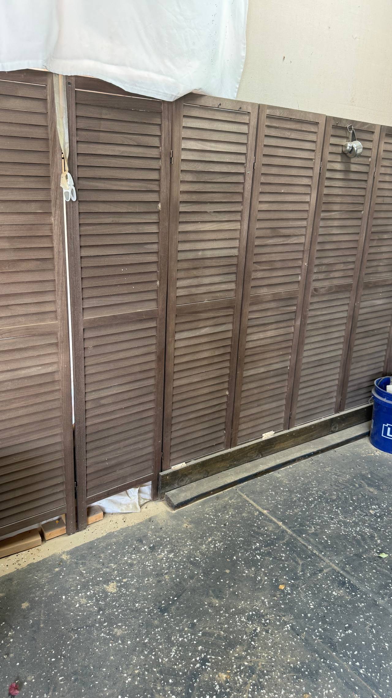 4-Panel Louvered Wooden Room Divider