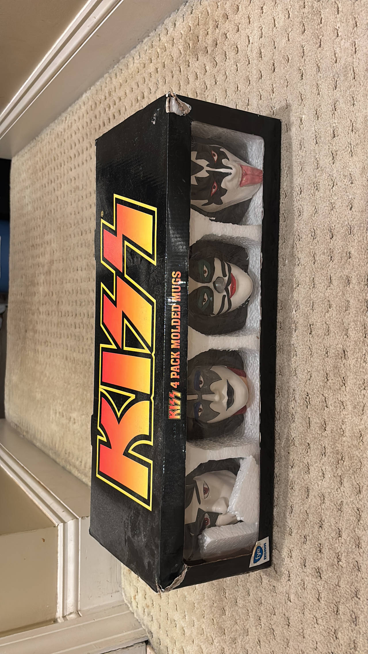 KISS 4 Pack Molded Mugs