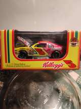 Revell Terry Labonte #5 Kellogg's 1/24 Diecast Car - Image 2