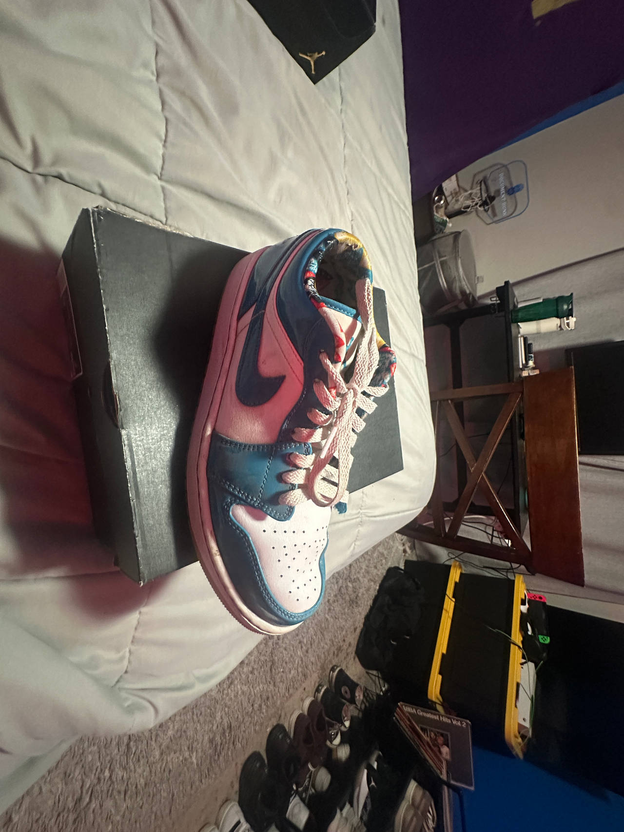 Air Jordan 1 Low se cyber teal 