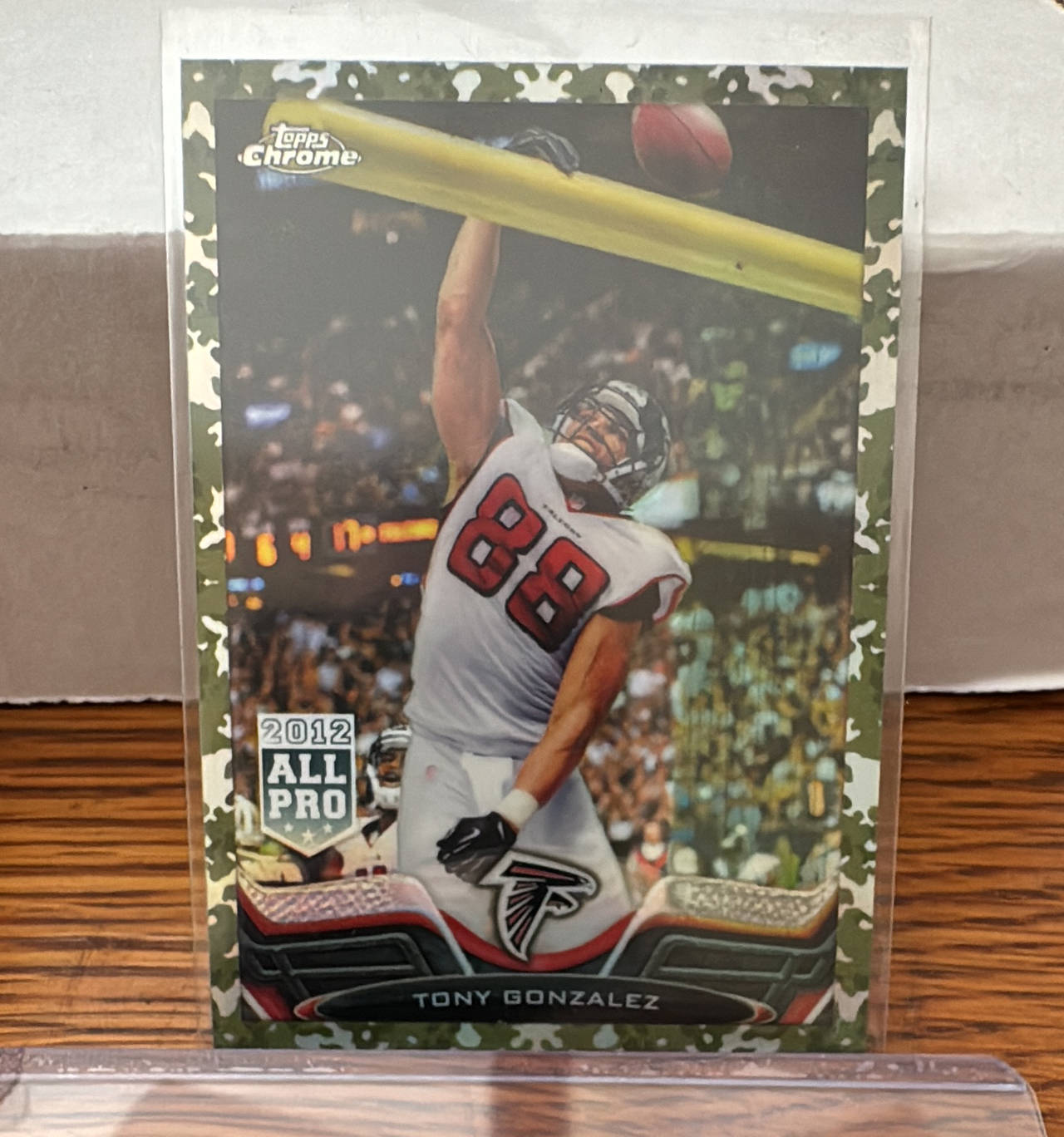 2013 Topps Chrome Tony Gonzalez Camo Refractor /499 #100