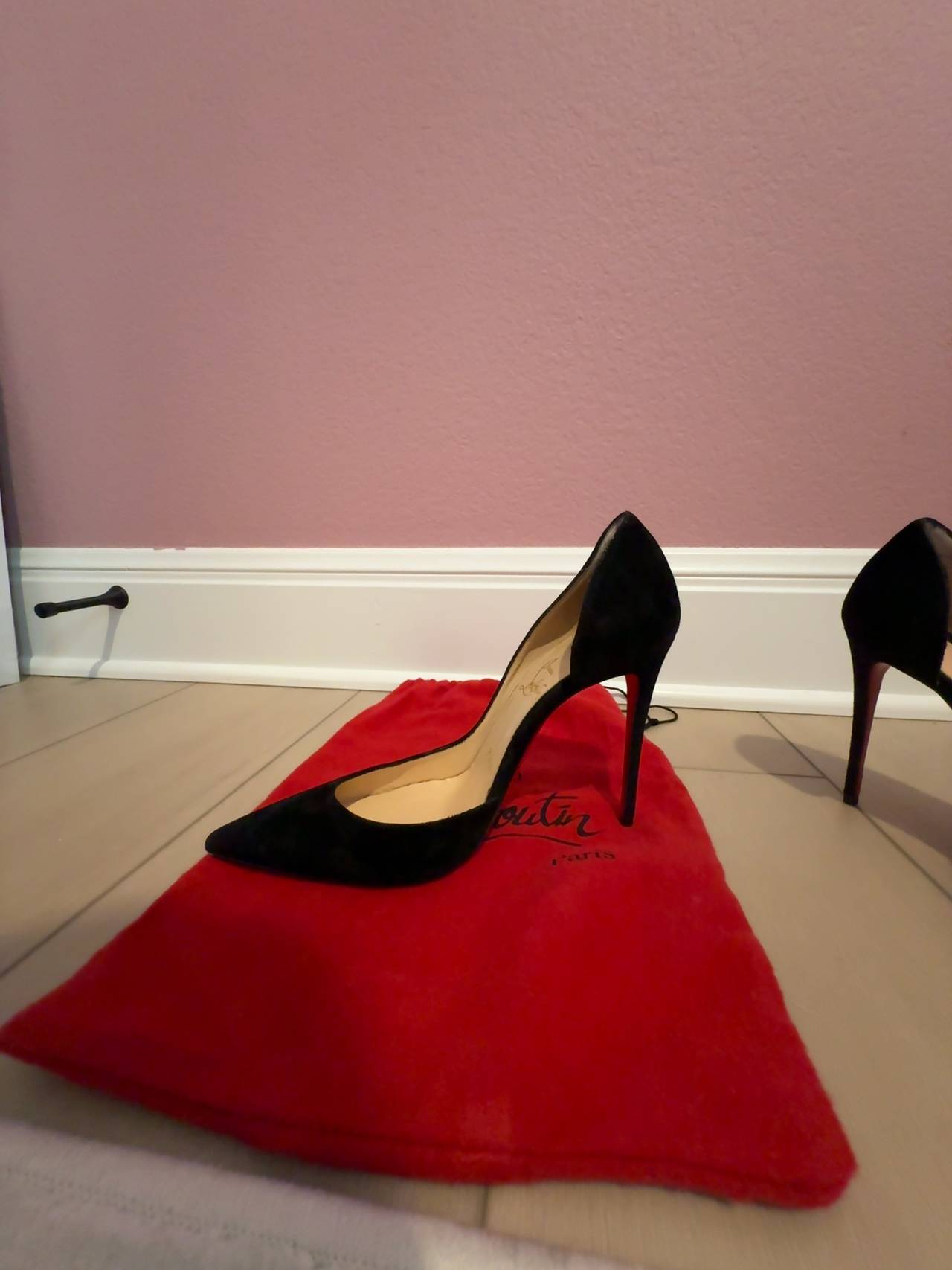 Christian Louboutin Iriza 100 Suede Pumps Black