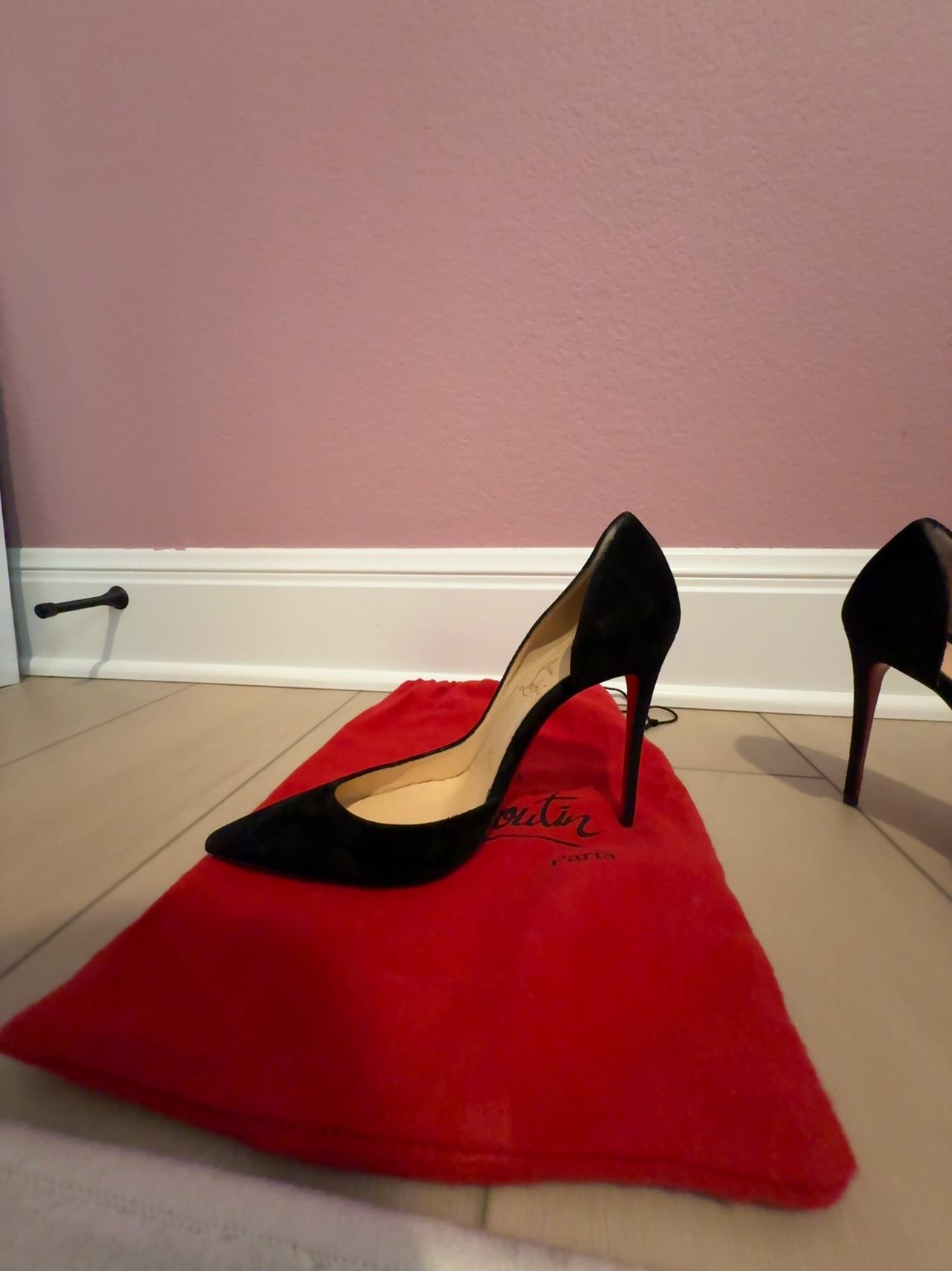 Christian Louboutin Iriza 100 Suede Pumps Black