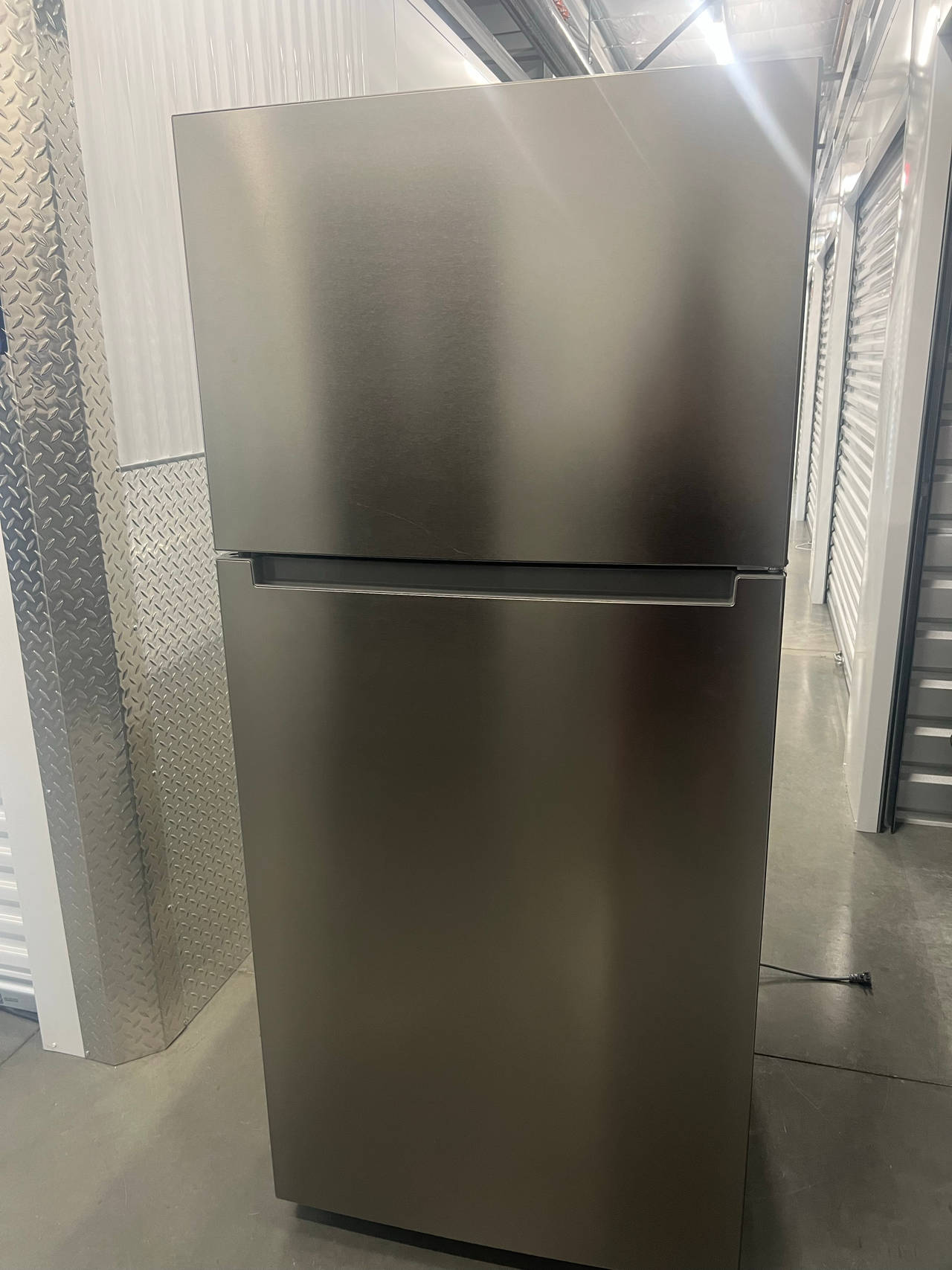 Top Freezer Refrigerator