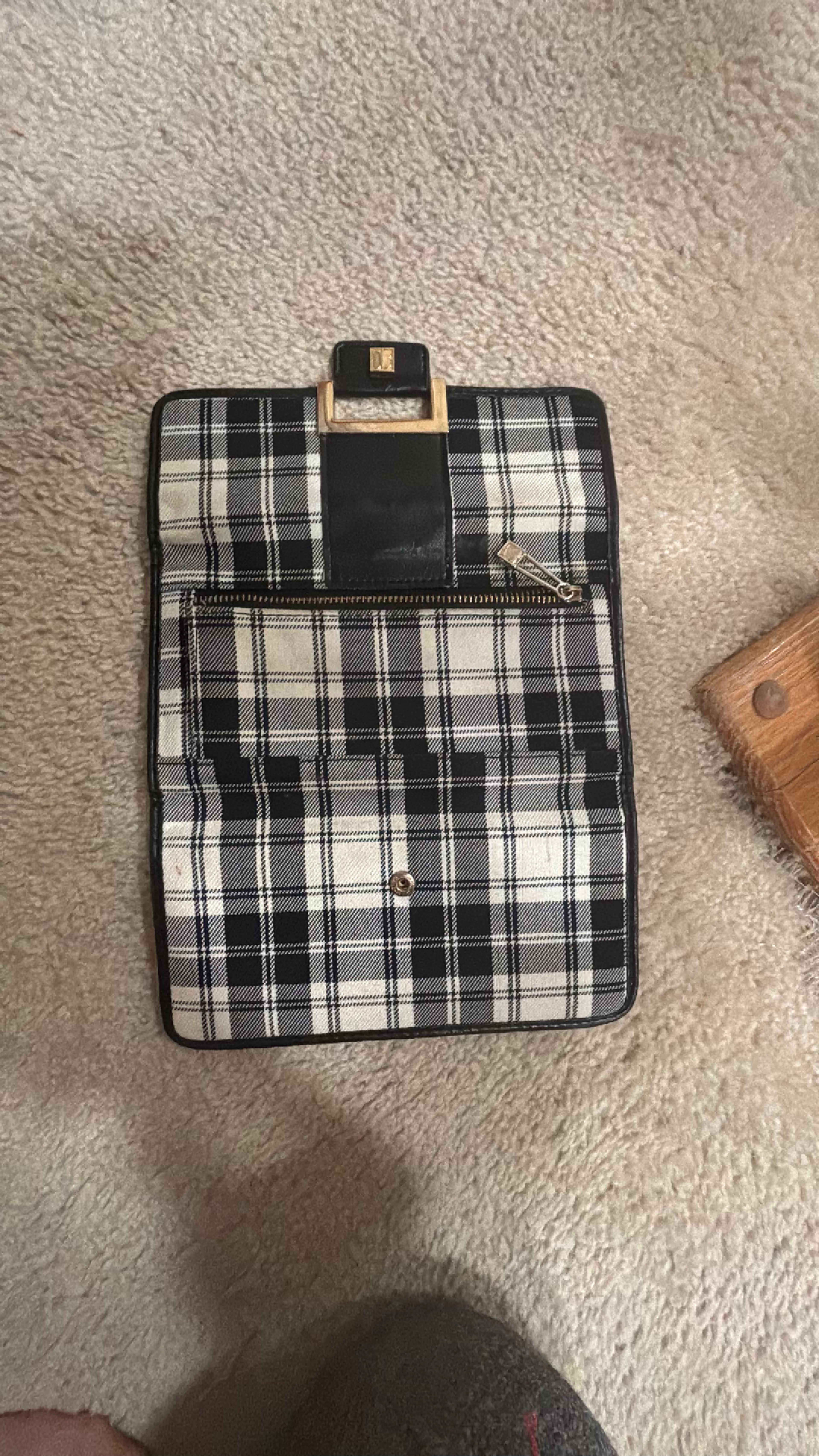 Patricia Nash Plaid Leather Wallet Black/White - Image 3