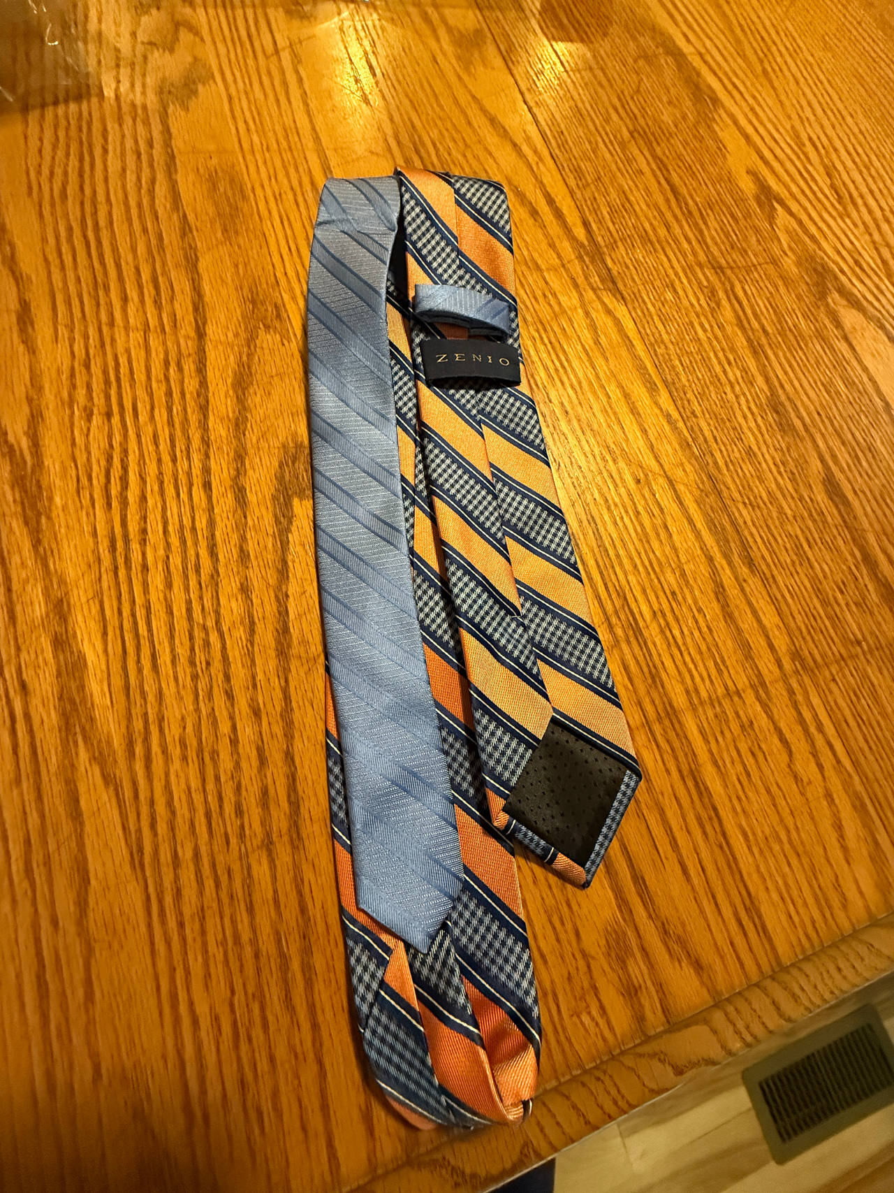 Zenio Men's Necktie