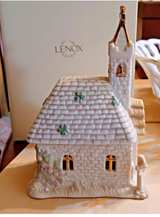 Lenox St. Patrick's Blessing Music Box Irish Cottage Collection - Image 2