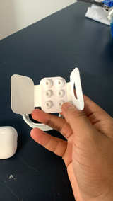 Apple AirPods Pro - Image 6