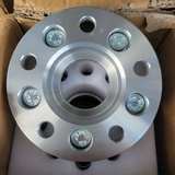 Hubcentric Wheel Spacers with Bolts - Image 2