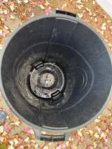 Project Source 32-Gallon Black Plastic Trash Can w. Lid - Image 4