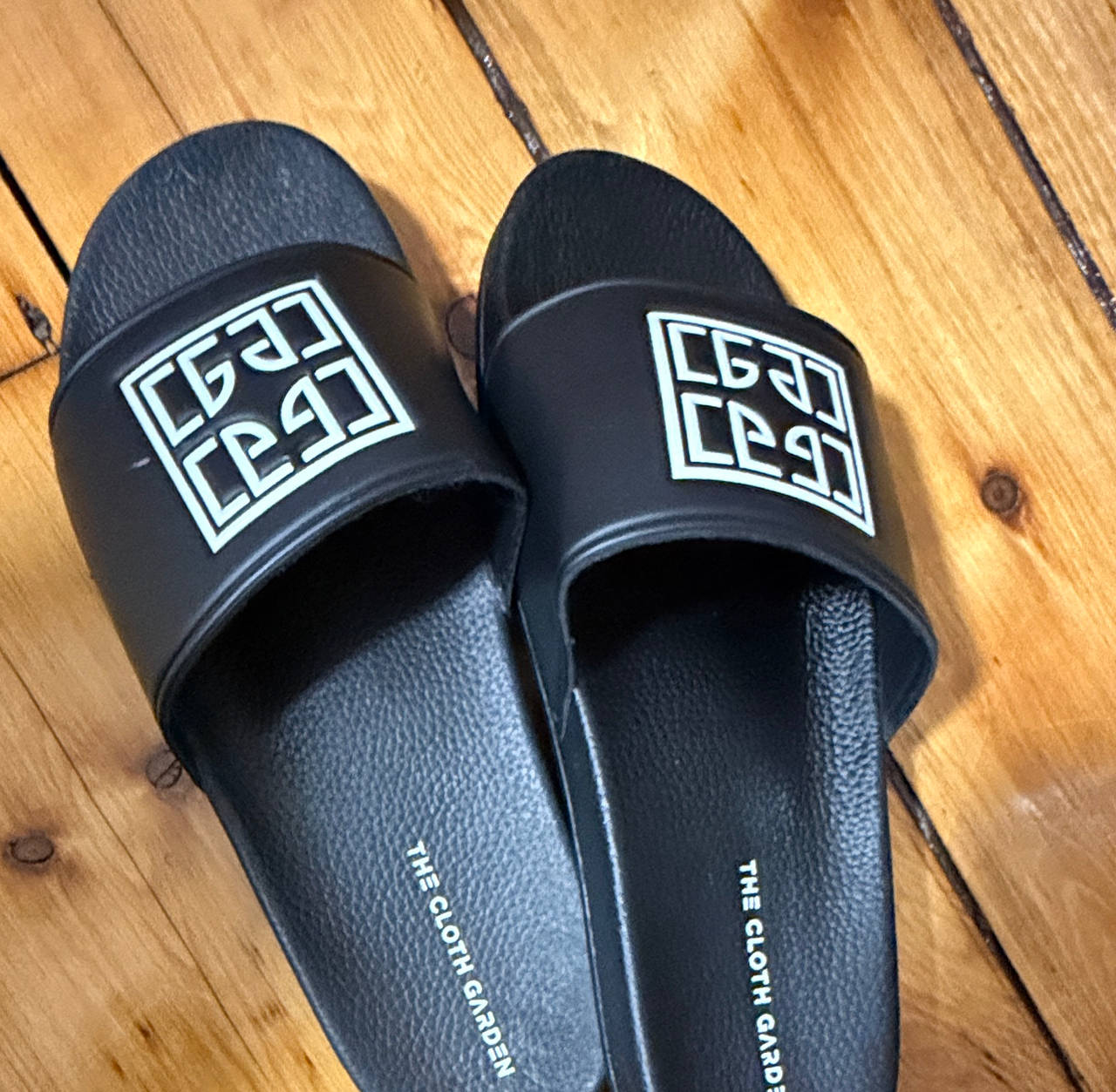 The Cloth Garden Logo Slides
