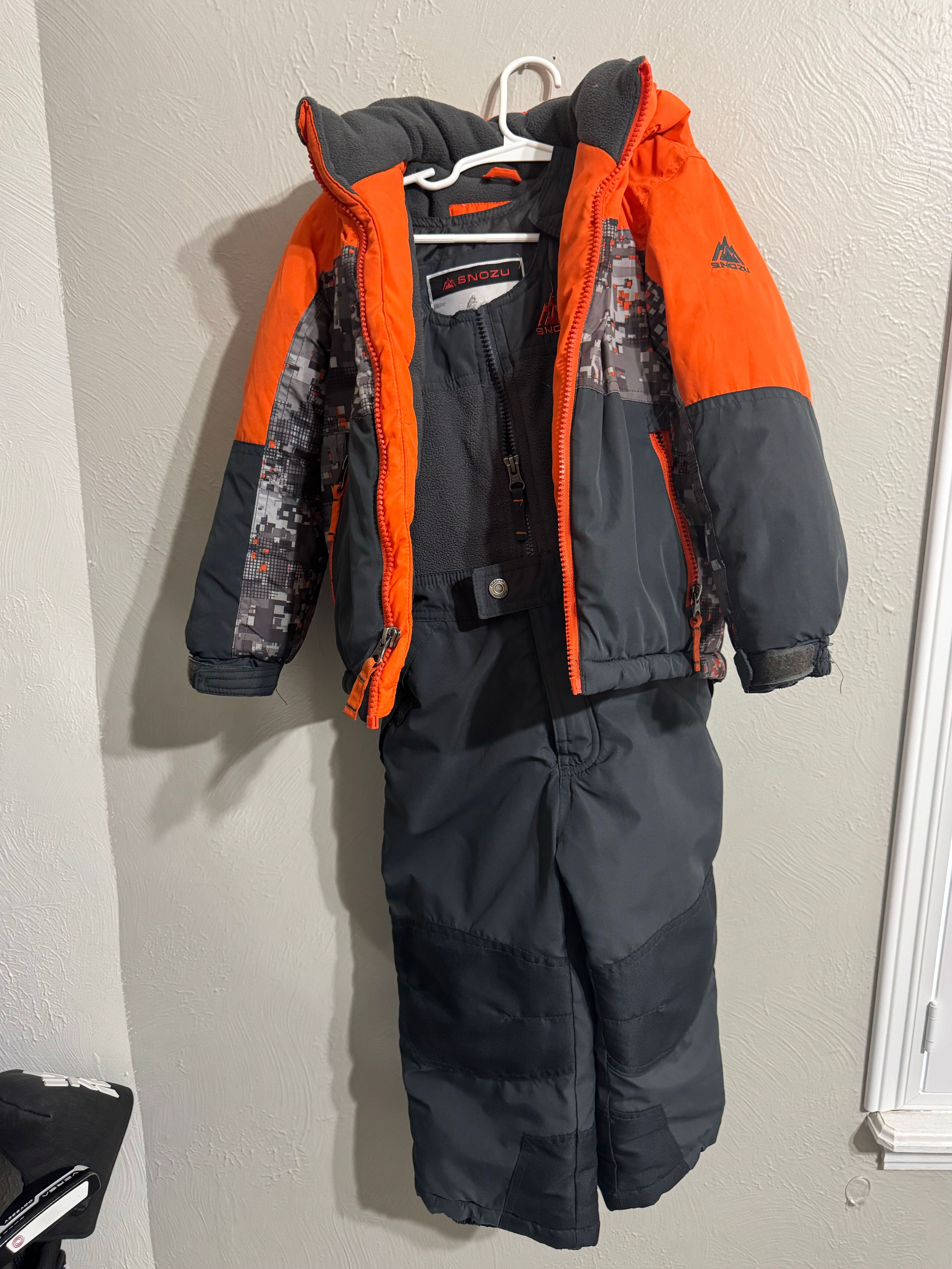 Snozu Boys 2-Piece Snowsuit Jacket and Bib Pants Set 4T