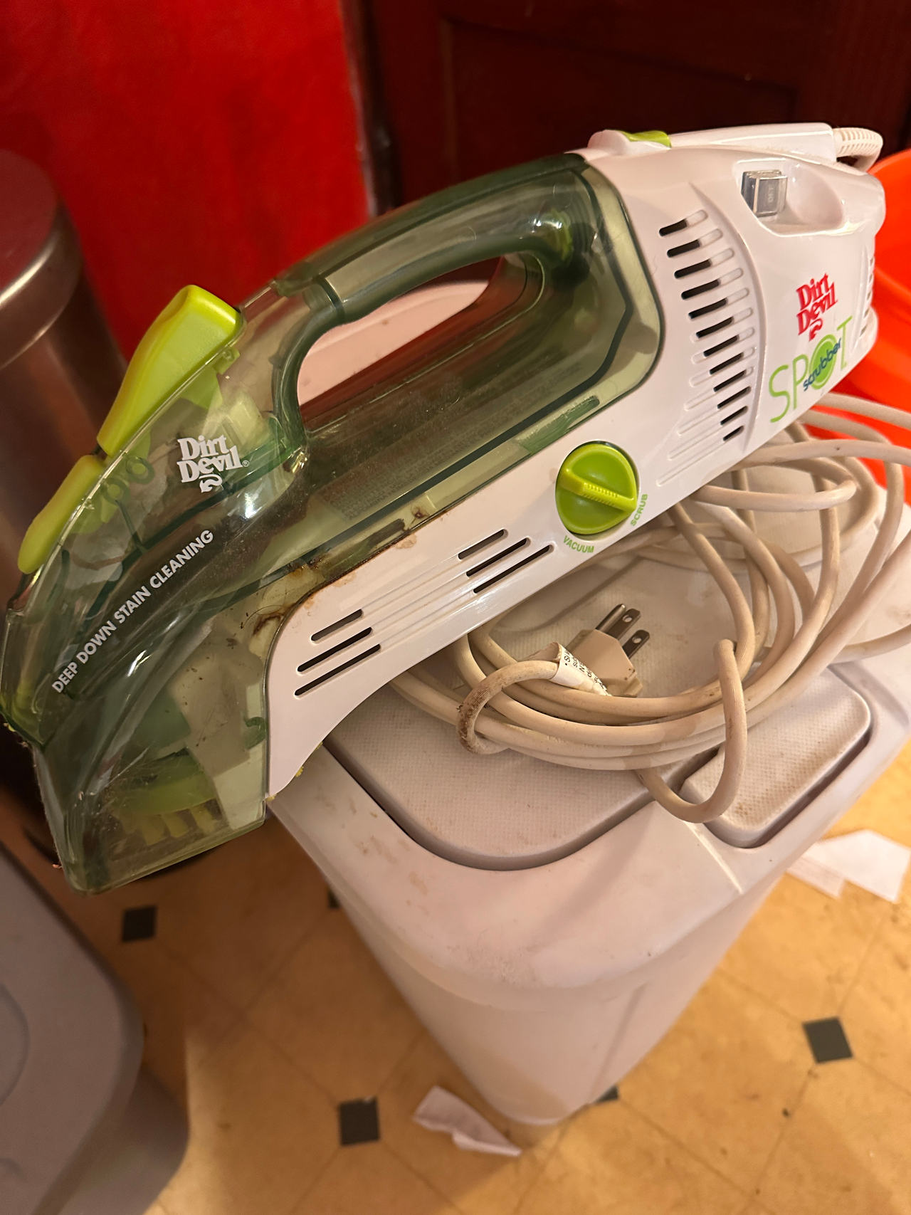Dirt Devil Spot Scrubber Handheld Deep Cleaner