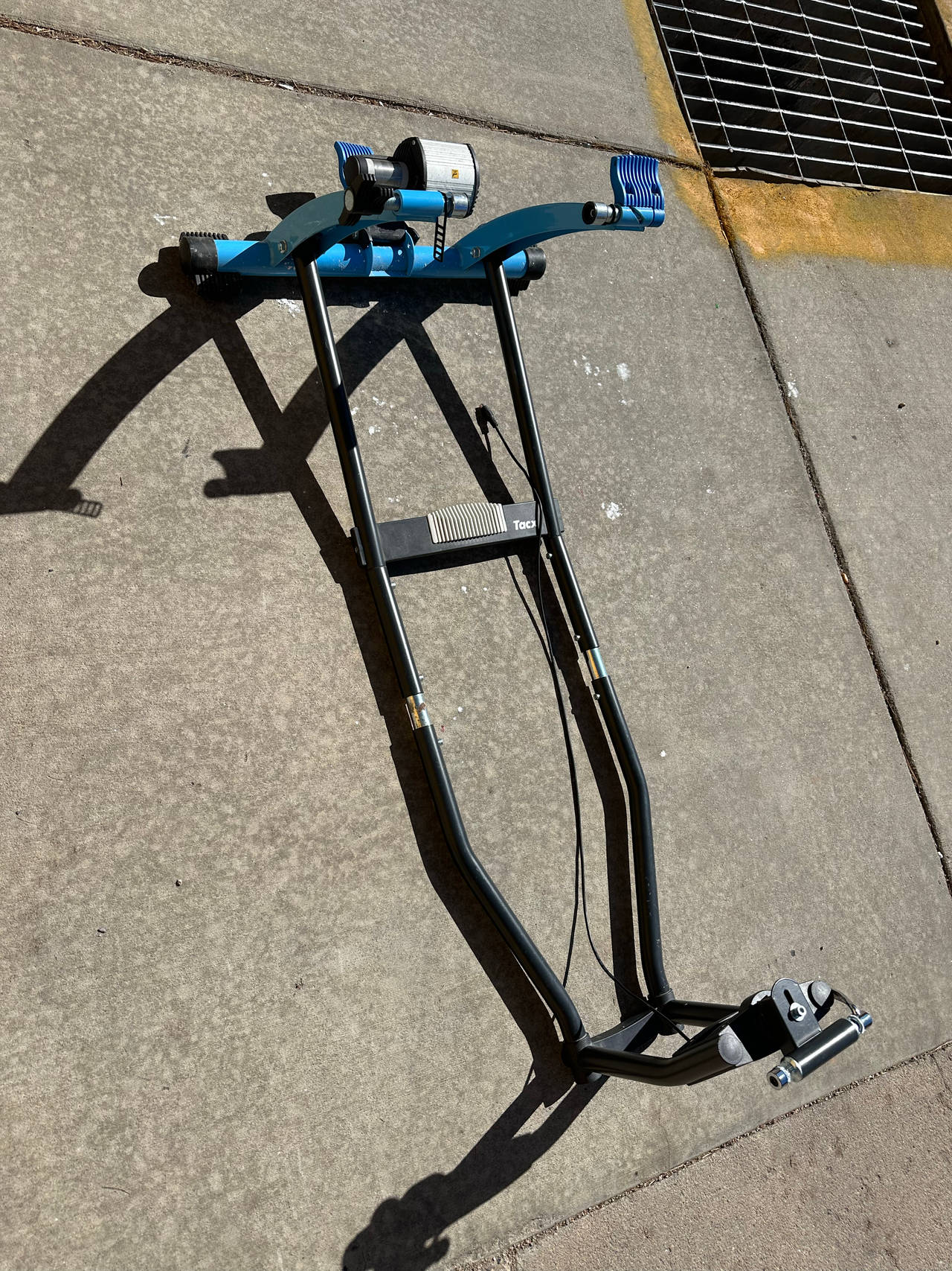 Tacx Blue Matic Indoor Bike Trainer