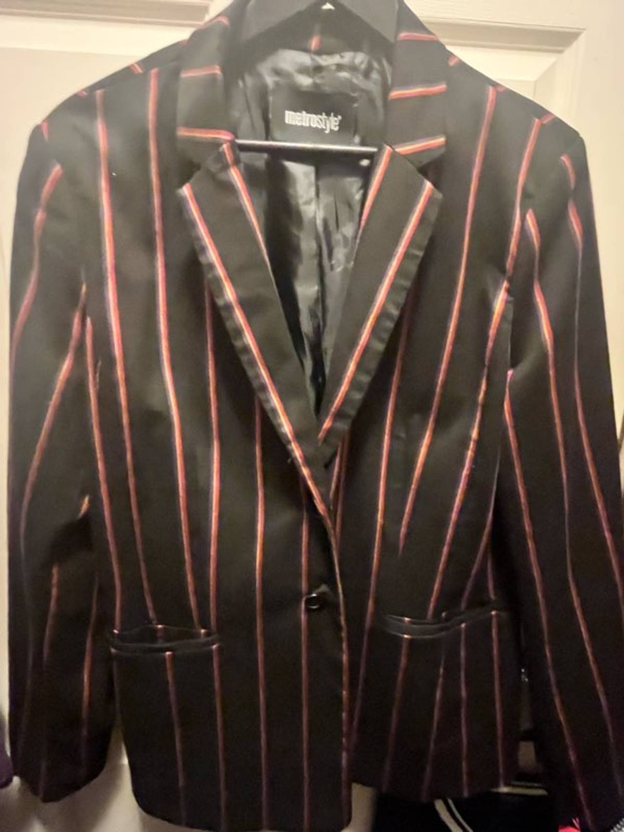 Metrostyle Women's Striped Blazer