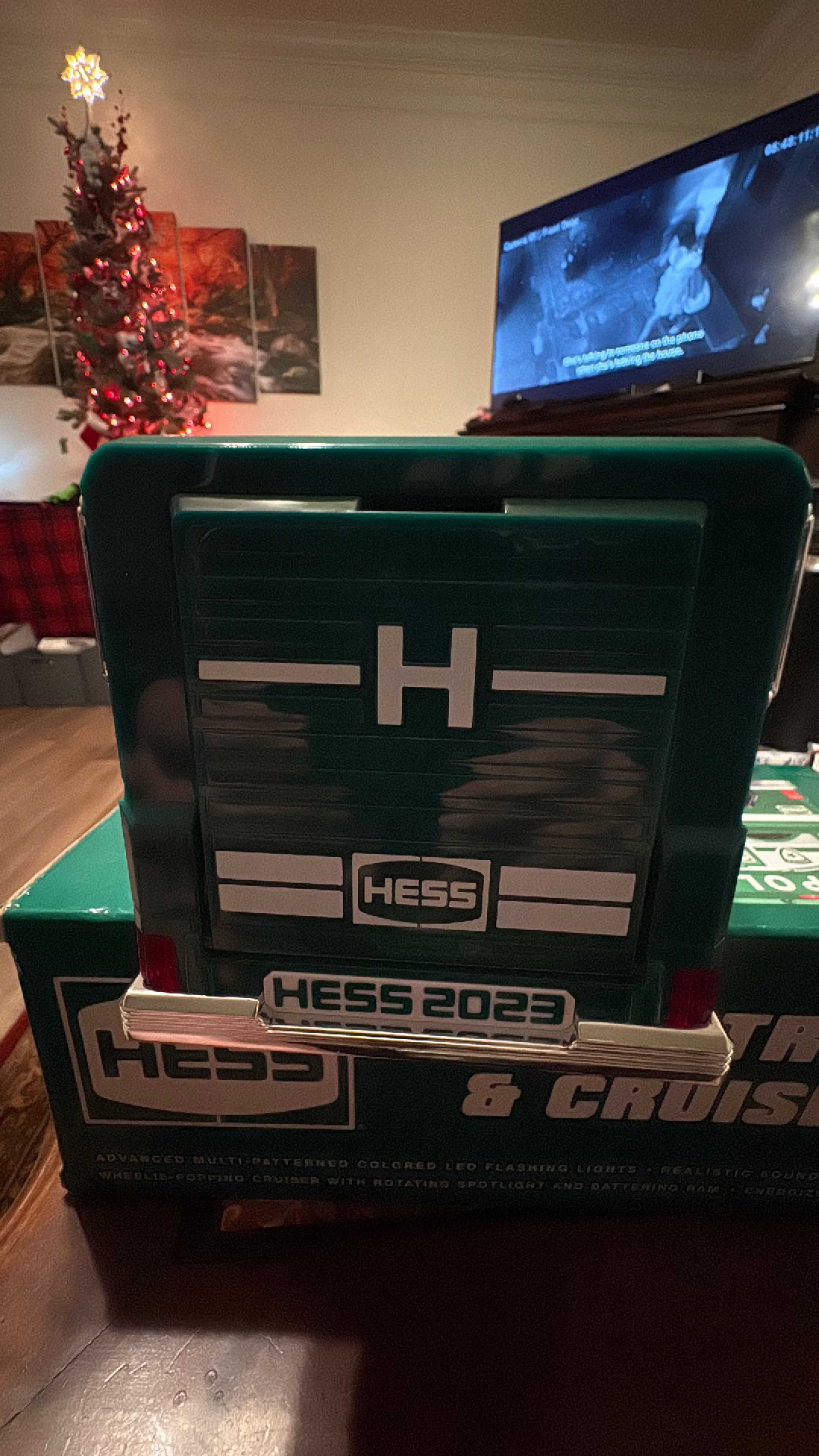 Hess 2023 Police Truck & Cruiser Toy - Image 4