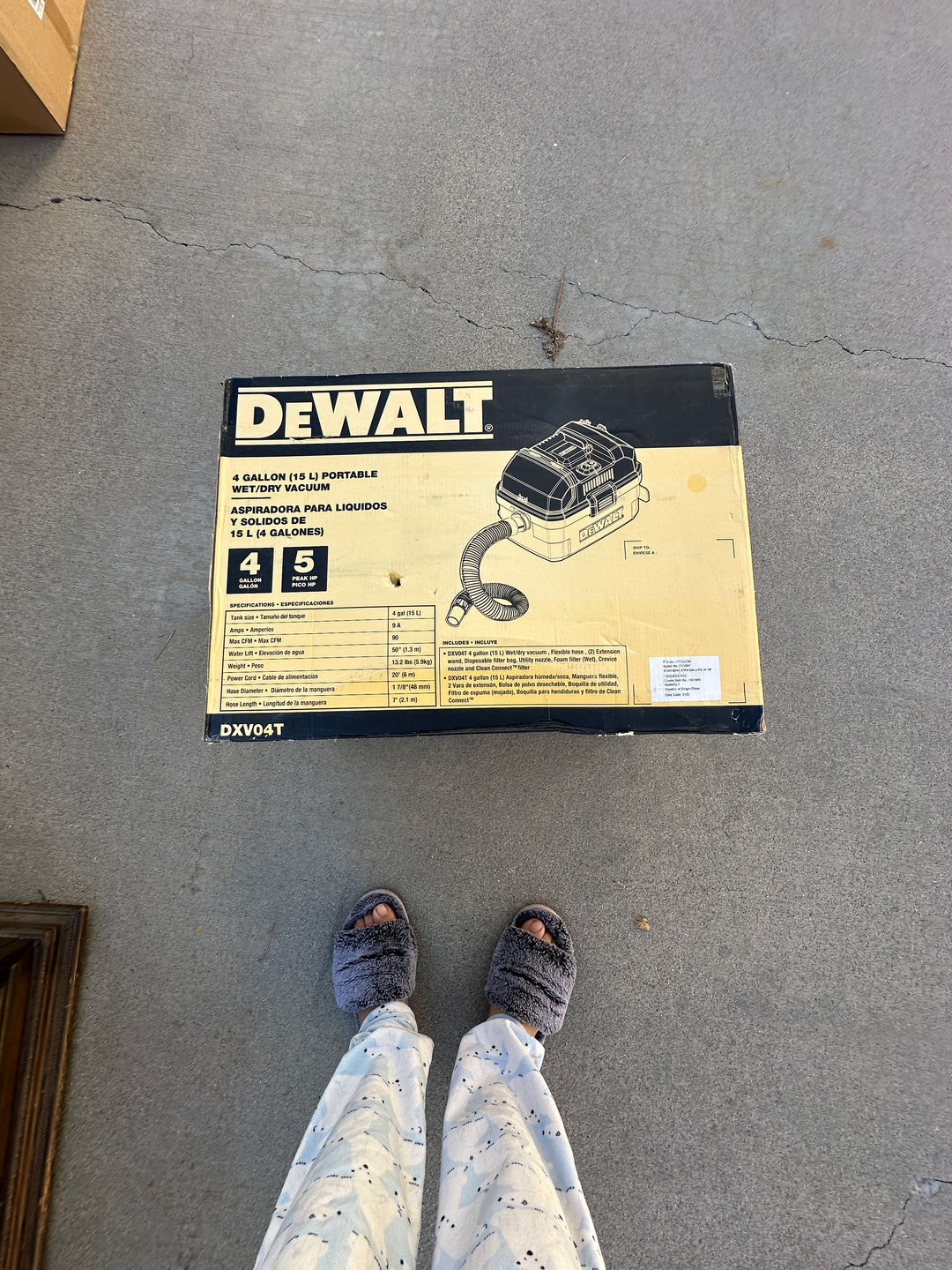 DeWalt 4 Gallon 5.0 HP Portable Wet/Dry Vacuum
