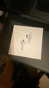 Apple AirPods 4 ANC
 - Image 7