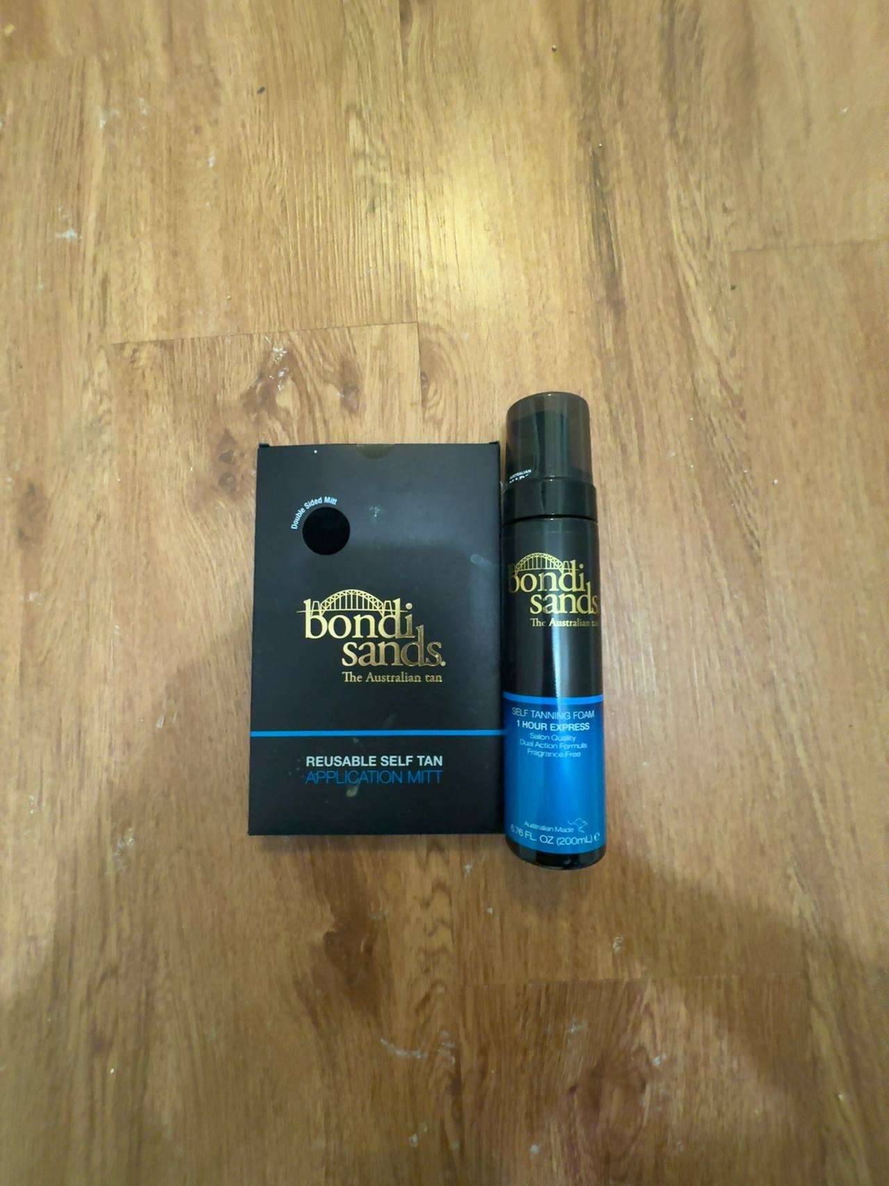 Bondi Sands Self-Tanning Application Mitt Black (new) and one hour tanning foam 