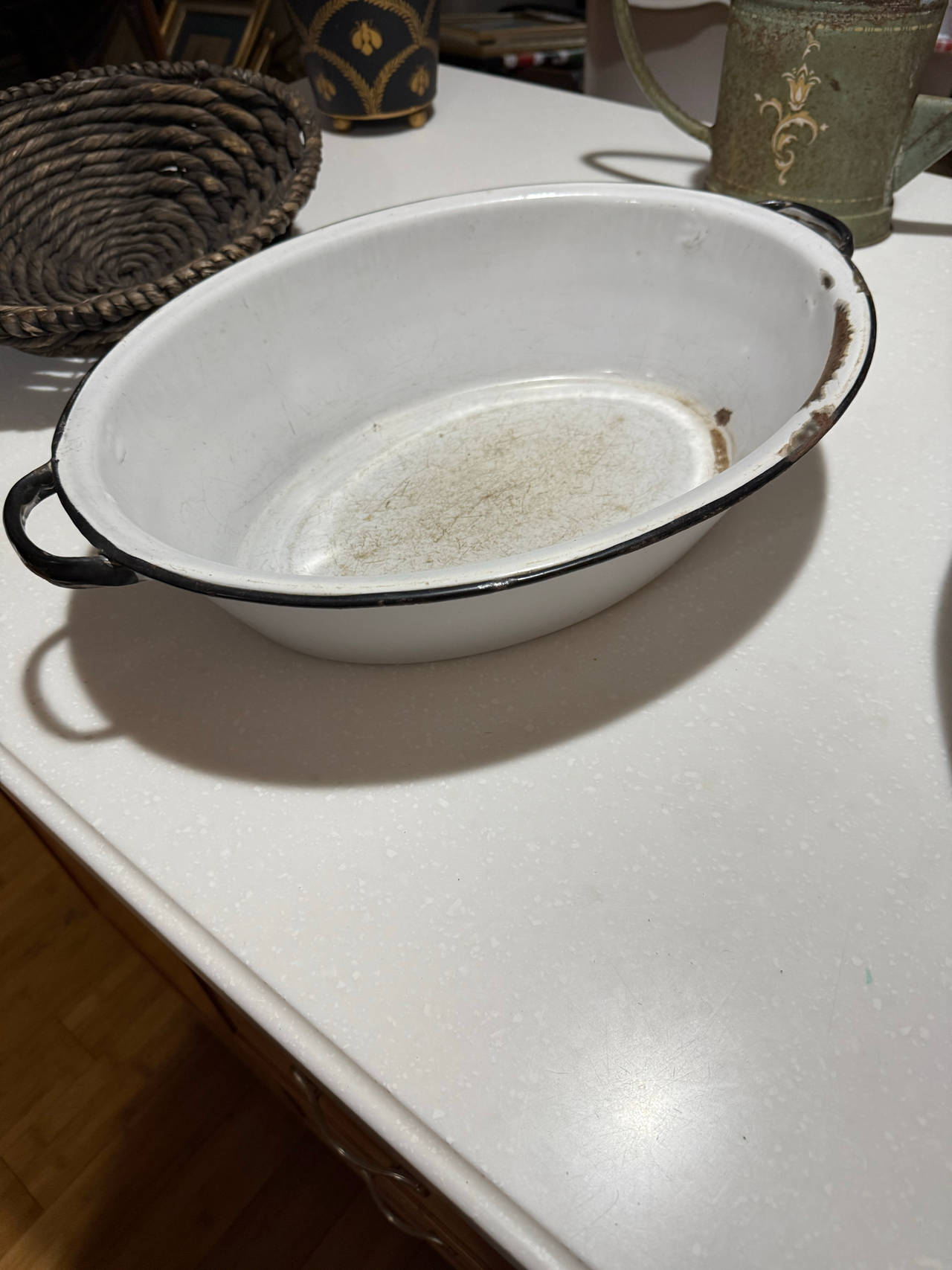 Vintage Enamel Oval Wash Basin
