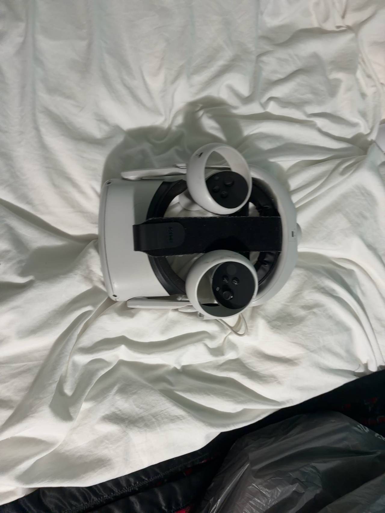Meta Quest 2 VR Headset