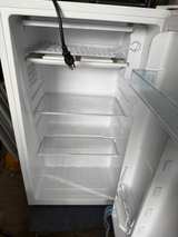 Avanti Compact Refrigerator / Mini Fridge - Image 2