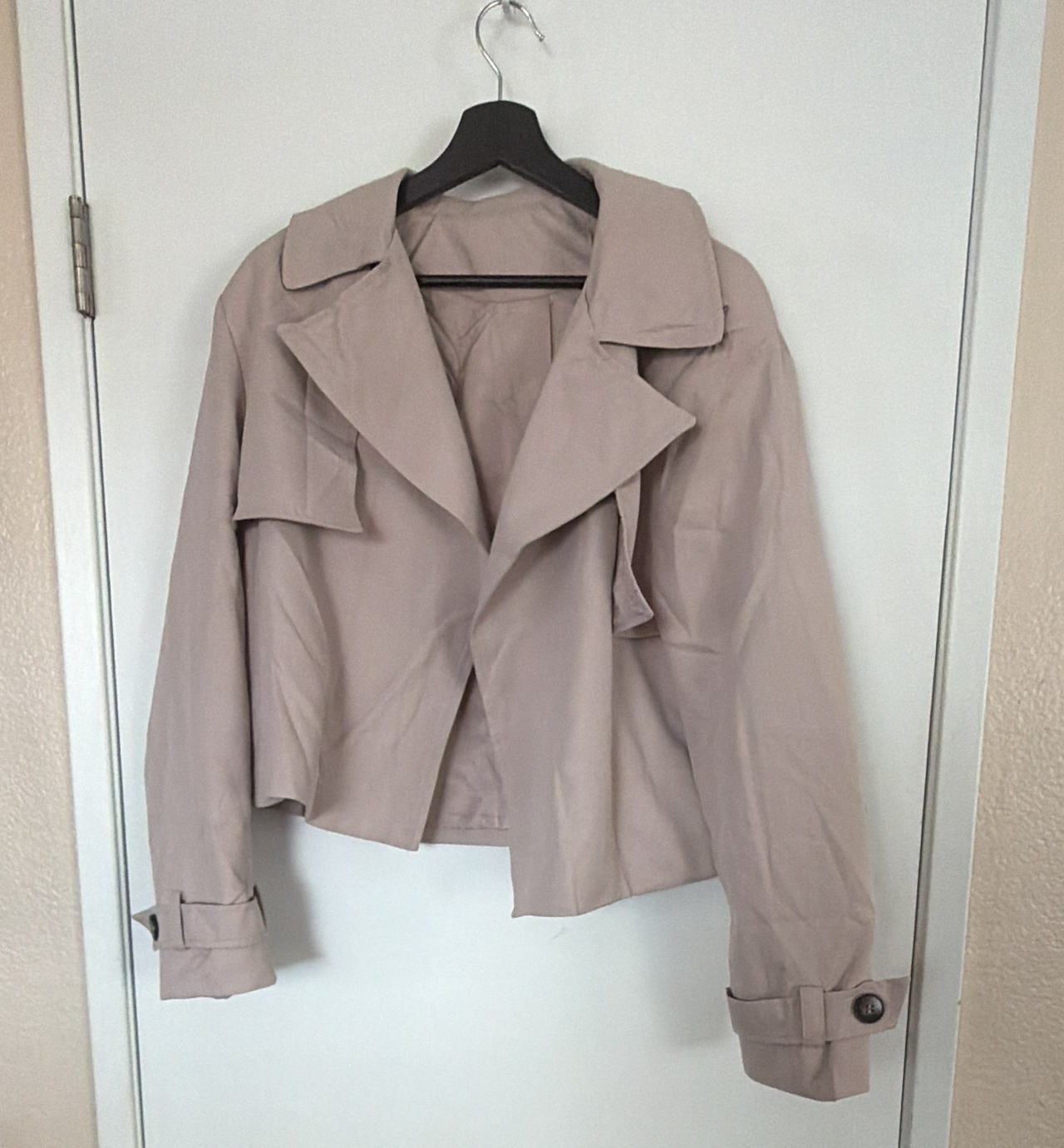 New Women's Cropped Trench Jacket, Size XL Tan
