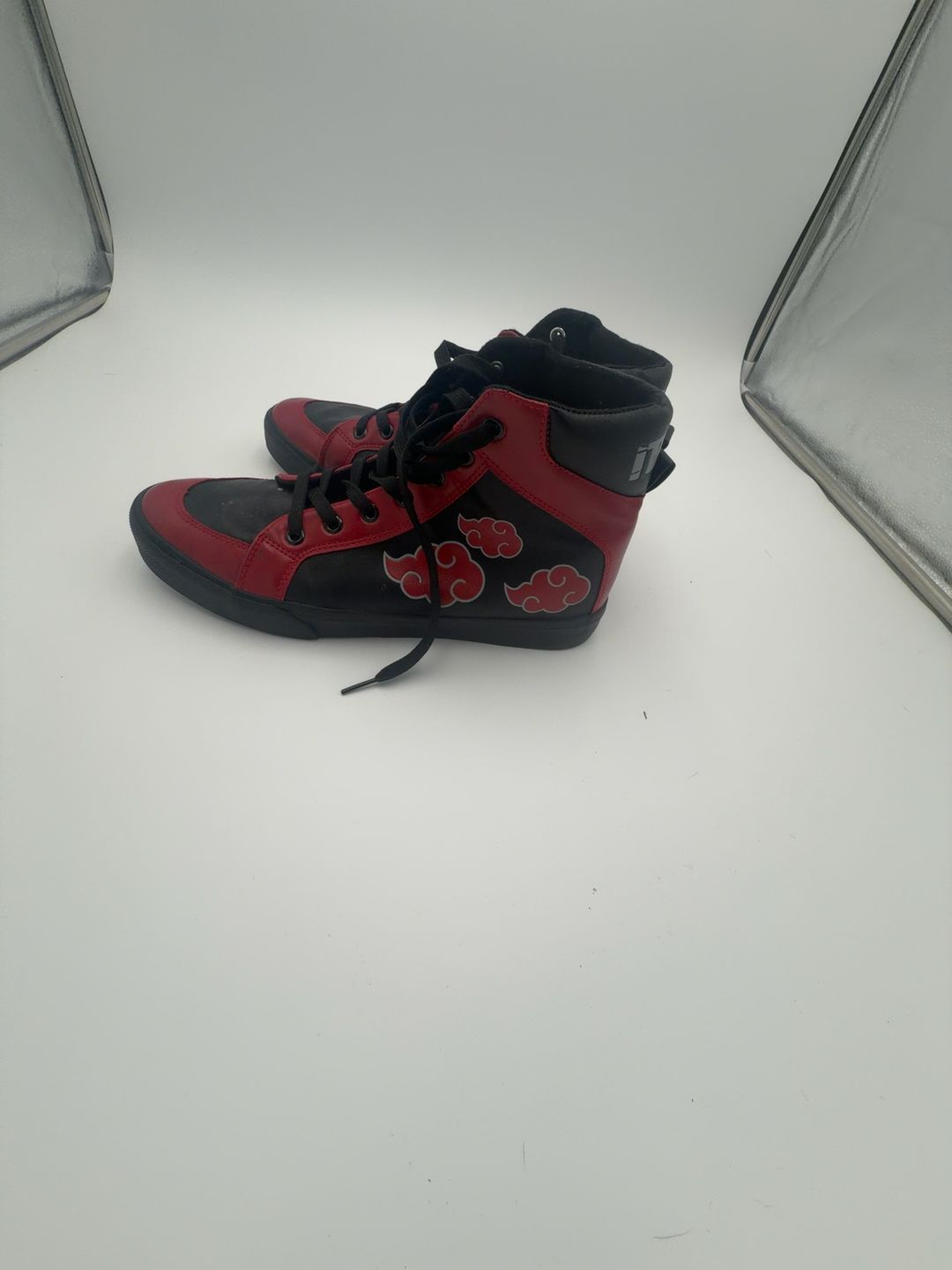 Groundup Itachi Naruto Akatsuki Black/Red High Top Sneakers