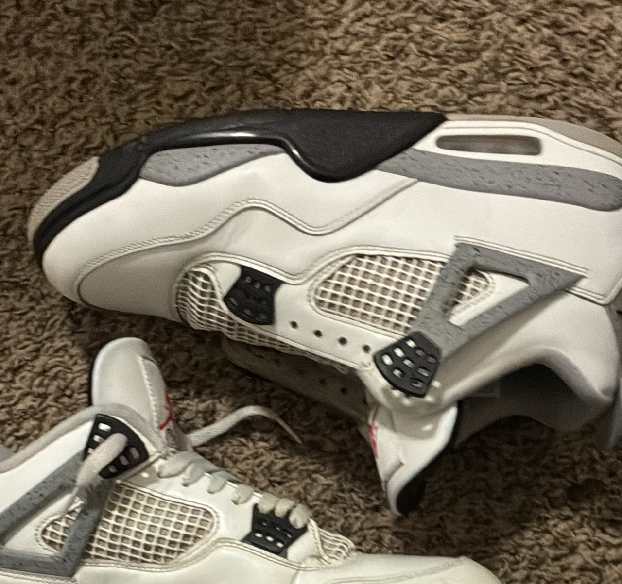 Air Jordan 4 Retro White Cement (2016)