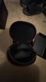 Beats Studio3 Wireless Headphones - Image 2