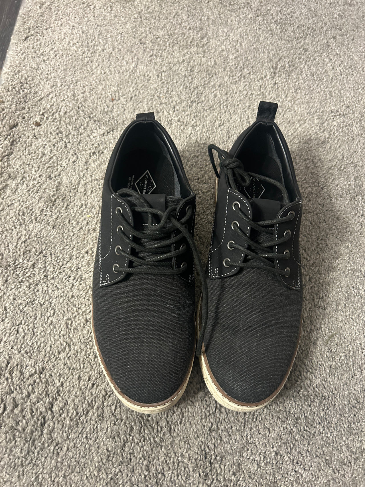 St. John's Bay Men's Canvas Shoes 9.5 M