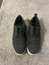 St. John's Bay Men's Canvas Shoes 9.5 M - Image 1