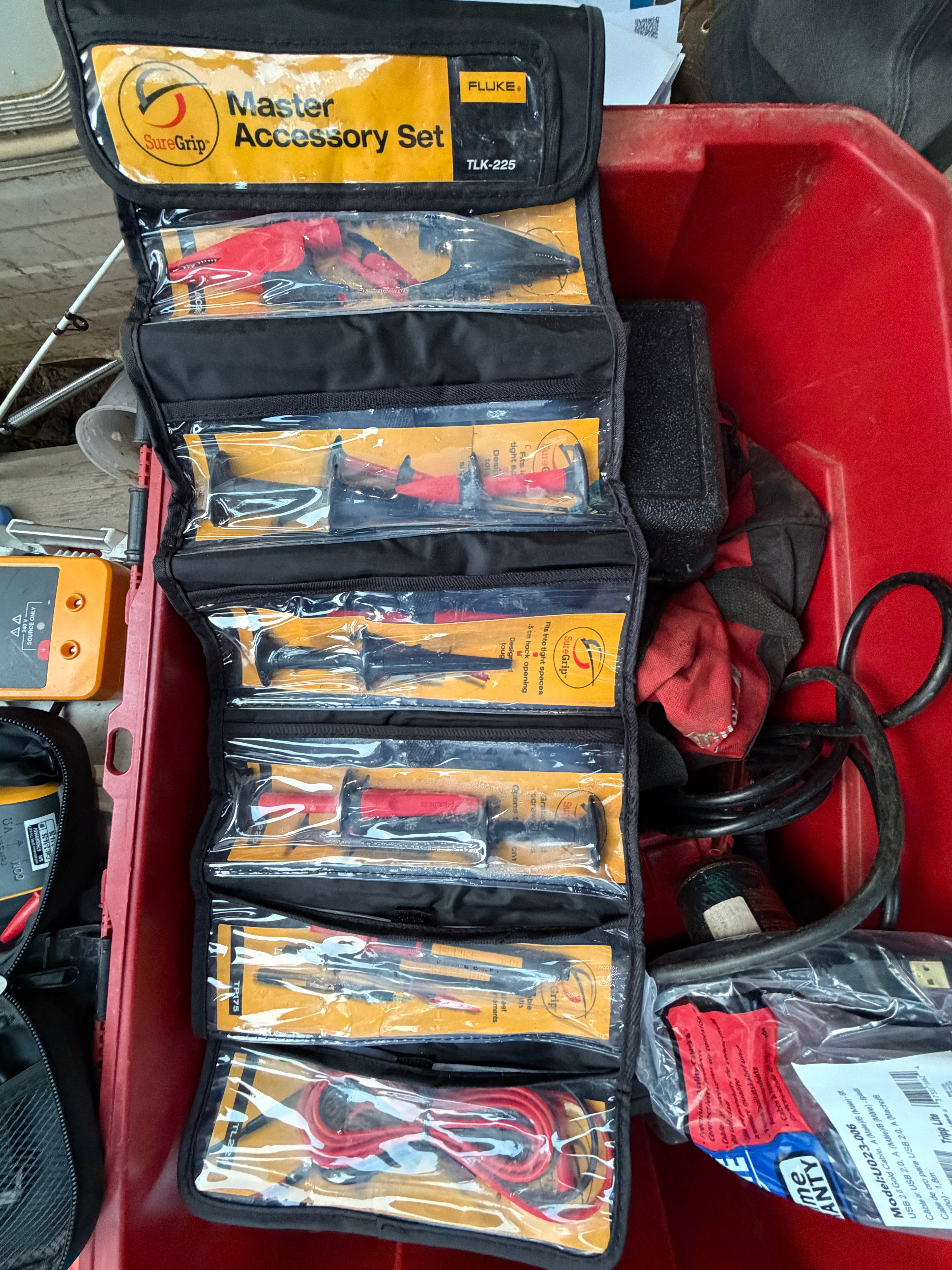 Fluke TLK-225 SureGrip Master Accessory Set