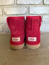UGG Classic Short II Red Boot - Image 3