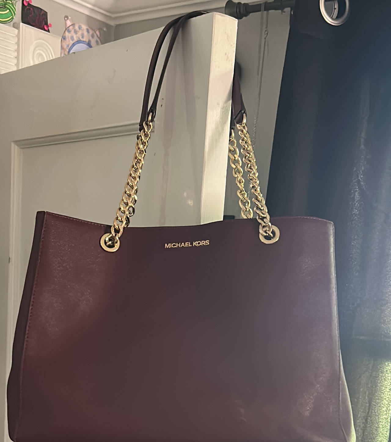 Michael Kors Jet Set Large Chain Shoulder Tote