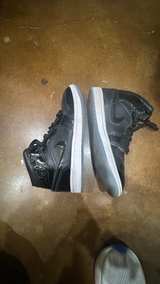 Air Jordan 1 Mid Black Dark Concord - Image 3