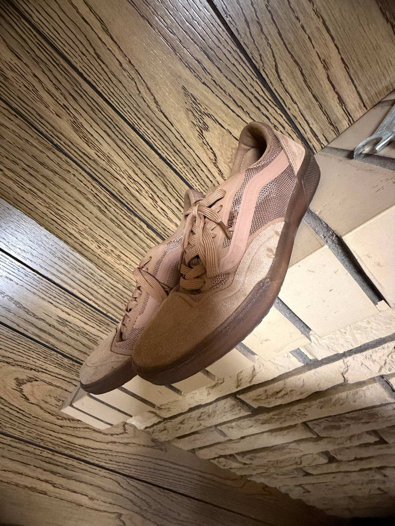 Vans UltraRange EXO SE Tan Gum Size 10