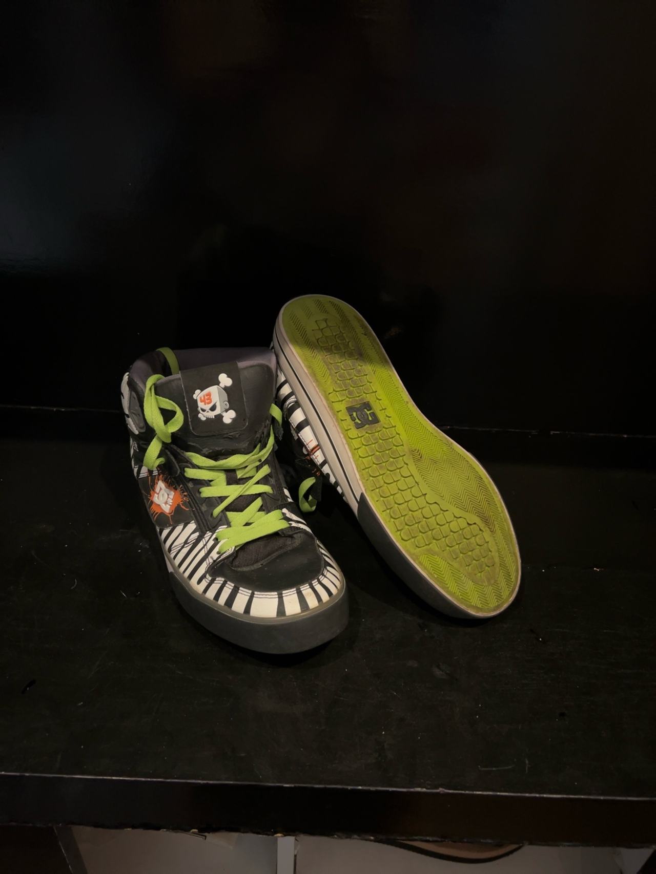Ground Up Beetlejuice Hi-Top Sneakers Women Green/Black/White